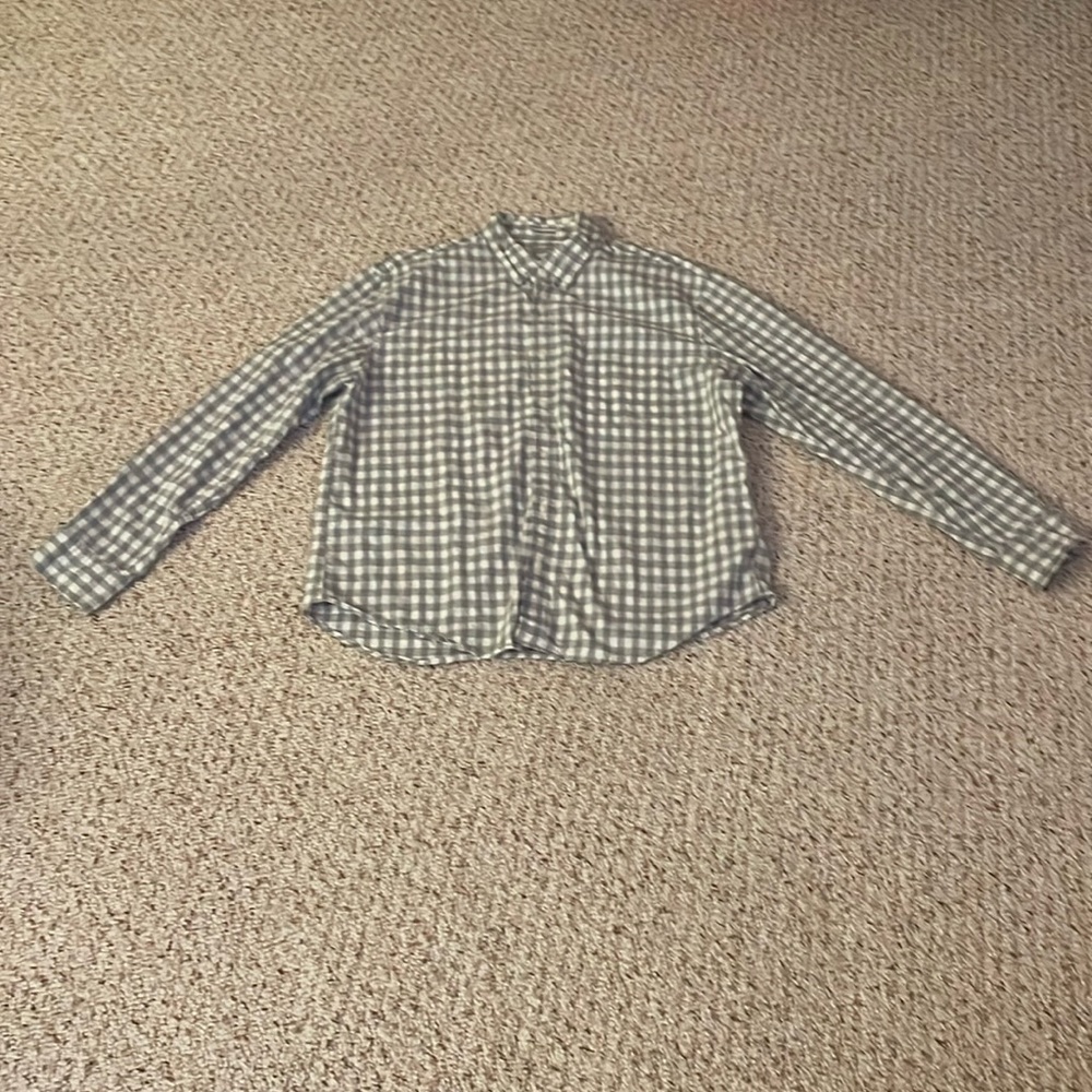 👔 J crew Button Down Shirt